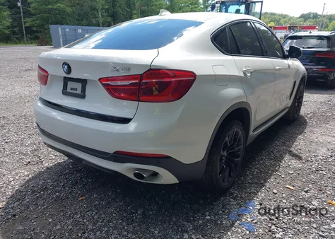 2015 BMW X6 xDrive35I z USA, uszkodzony, nr VIN 5UXKU2C56F0F95902